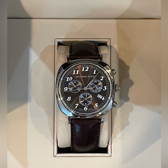 Burberry watch - Picture 2 of 2